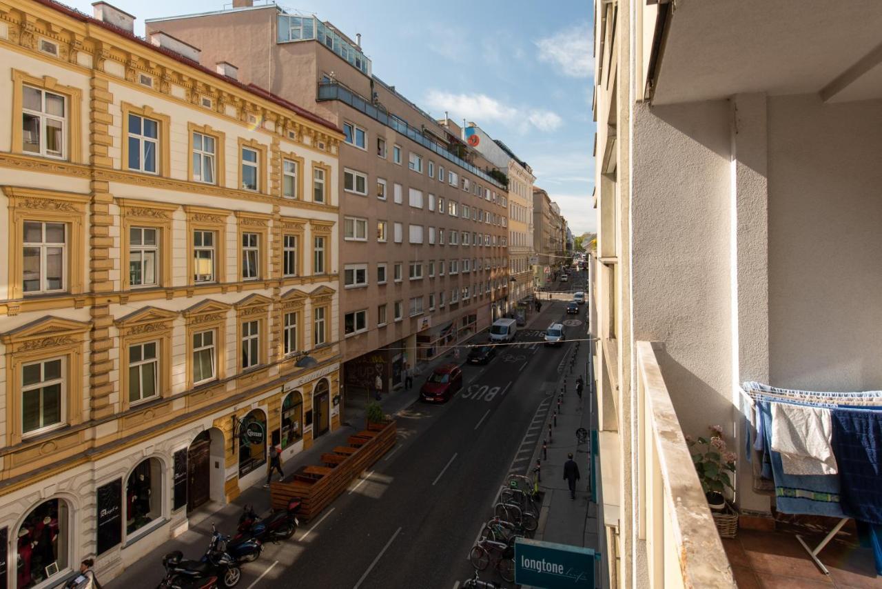 Apartment - Burggasse Wina Bagian luar foto